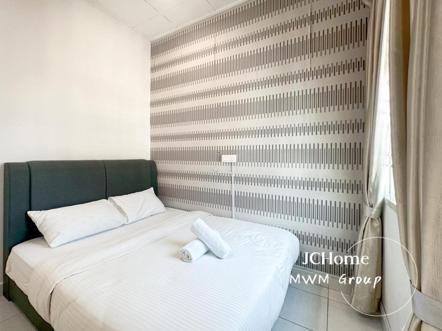 Austin Mutiara 7pax Ktv Bbq Apartment